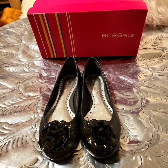 BCBGirls BG-BARTLEY, BLACK GLAZED LE PATENT SZ.6 - Picture 1 of 6